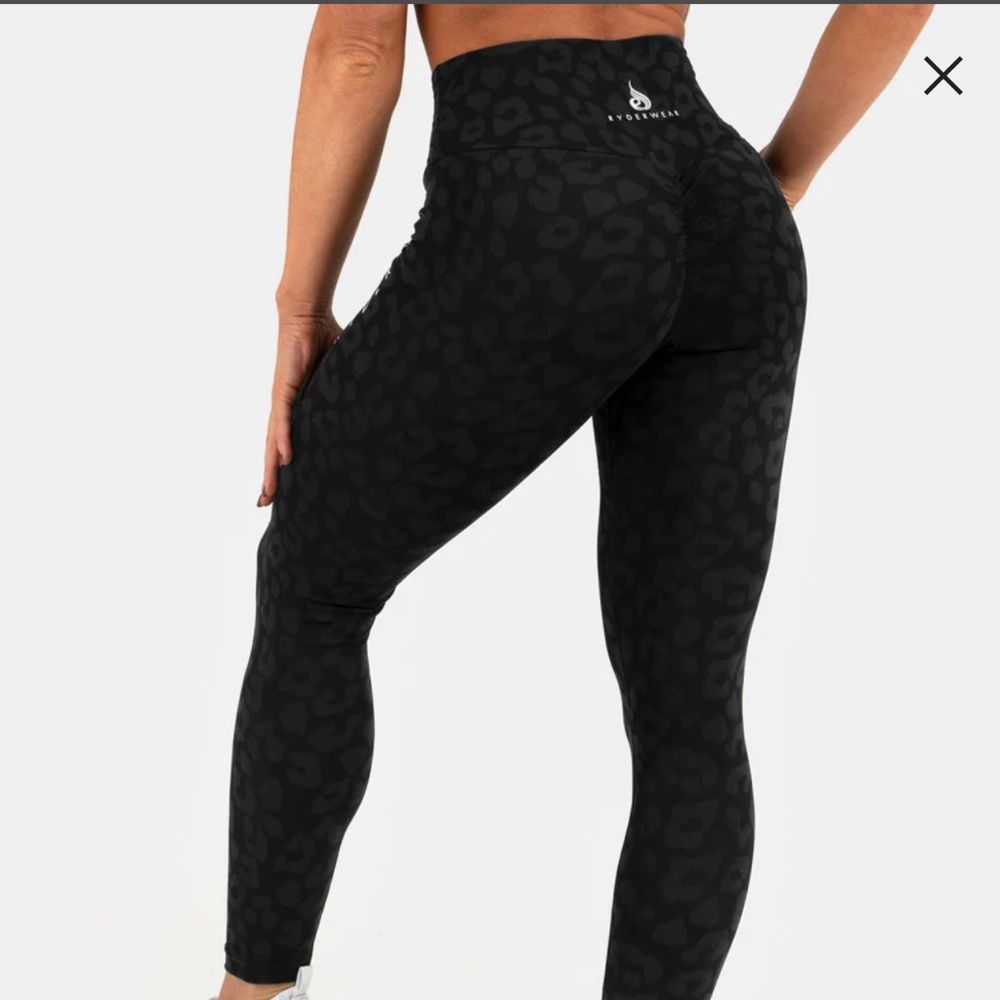 Ryderwear Matching Workout Set. Black leopard print !